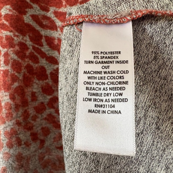 Kim Rogers Curvy Women's Animal print Orange Grey Ombré Knit Top, Plus Size 2X - Picture 7 of 9